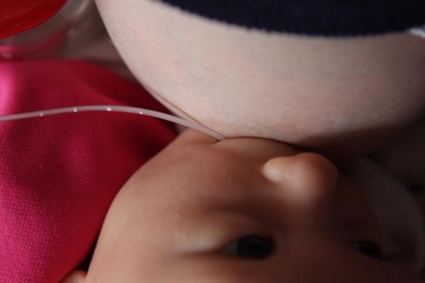 Szoptatásbarát pótlás